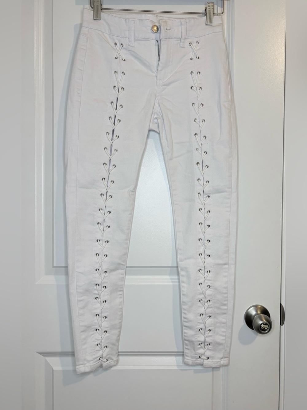White Lace-Up Stretchy Skinny Jeans
